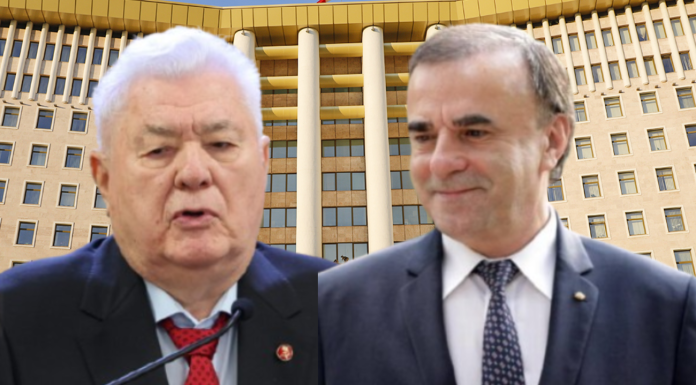 (stop cadru) Voronin: Tarlev era tractorist, dar a venit în Comisia juridică. Deputatul: Dumnealui nici nu a ajuns, a fost „прицепщик”