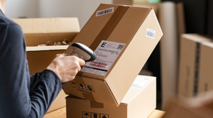 Un colet a explodat la un centru de sortare poștală din Kiev: Cinci angajați au fost răniți