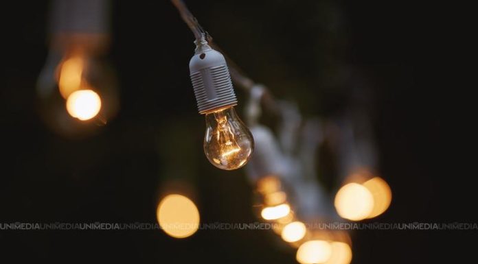 Fără lumină, mâine în capitală și în alte localități din țară: Graficul deconectărilor și lista adreselor care nu vor avea curent electric