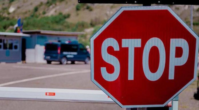 Granița cu Ucraina, în blocaj: Punctele de trecere cu control comun nu funcționează, iar în celelalte, traficul e limitat