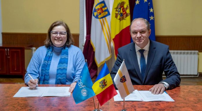 Ion Ceban: Primăria Chișinău a semnat cu UNICEF un Memorandumul cadrul de cooperare pentru consolidarea educației incluzive la nivel municipal
