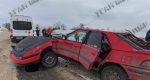 (foto) O Mazda și un Volkswagen s-au lovit frontal la Rîbnița: Patru persoane, transportate la spital